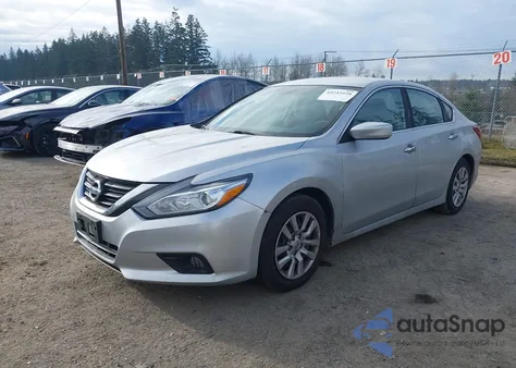 2018 Nissan Altima 2.5 S z USA, uszkodzony, nr VIN 1N4AL3APXJC157646